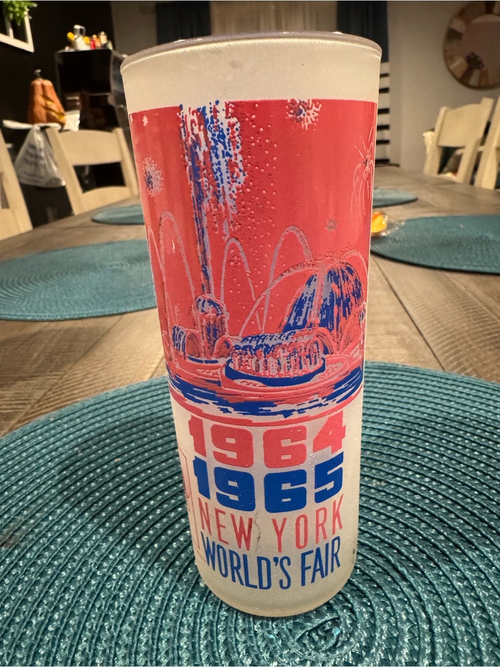 1964-1965 New York World's Fair Retro Pink and Blue Collectible Glass